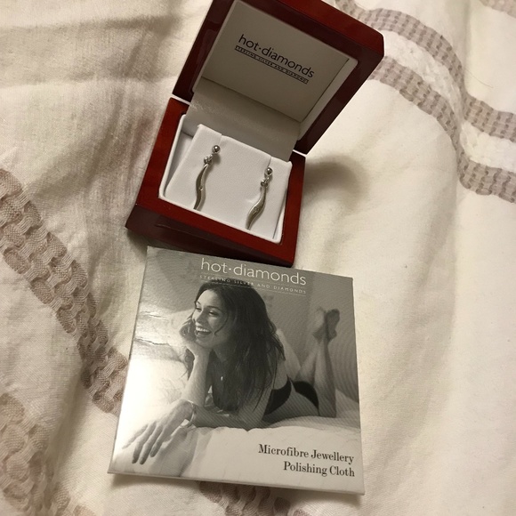 Hot Diamonds 💎 Dainty Dangle Earrings - 925 silver, never worn - Picture 11 of 13